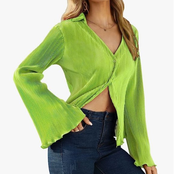 KOOJOOIN Tops - ⭐️3/$25 Long Flare Sleeve Top